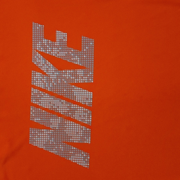 Kids Nike DriFit long sleeve orange in color sized Large gently loved mint A+++ - Picture 2 of 15